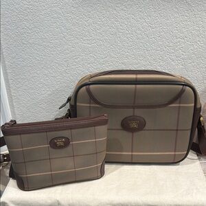 BURBERRYS VINTAGE Check Shoulder Bag with Matching Pouch